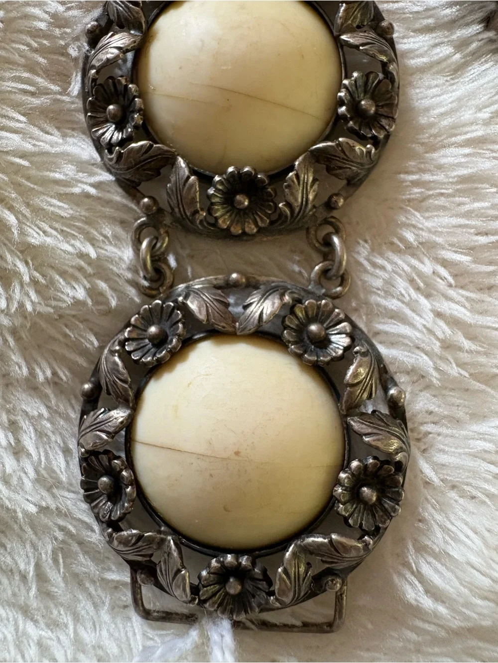 Vintage Cream Center Floral Medallion Bracelet and Clip-On Earrings Set